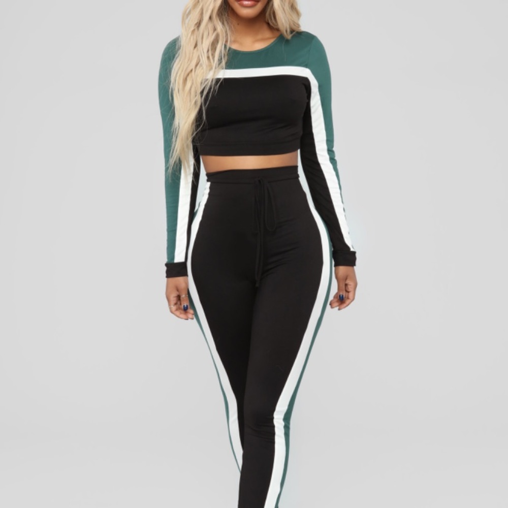 Fashion Nova two piece hunter green matching set
